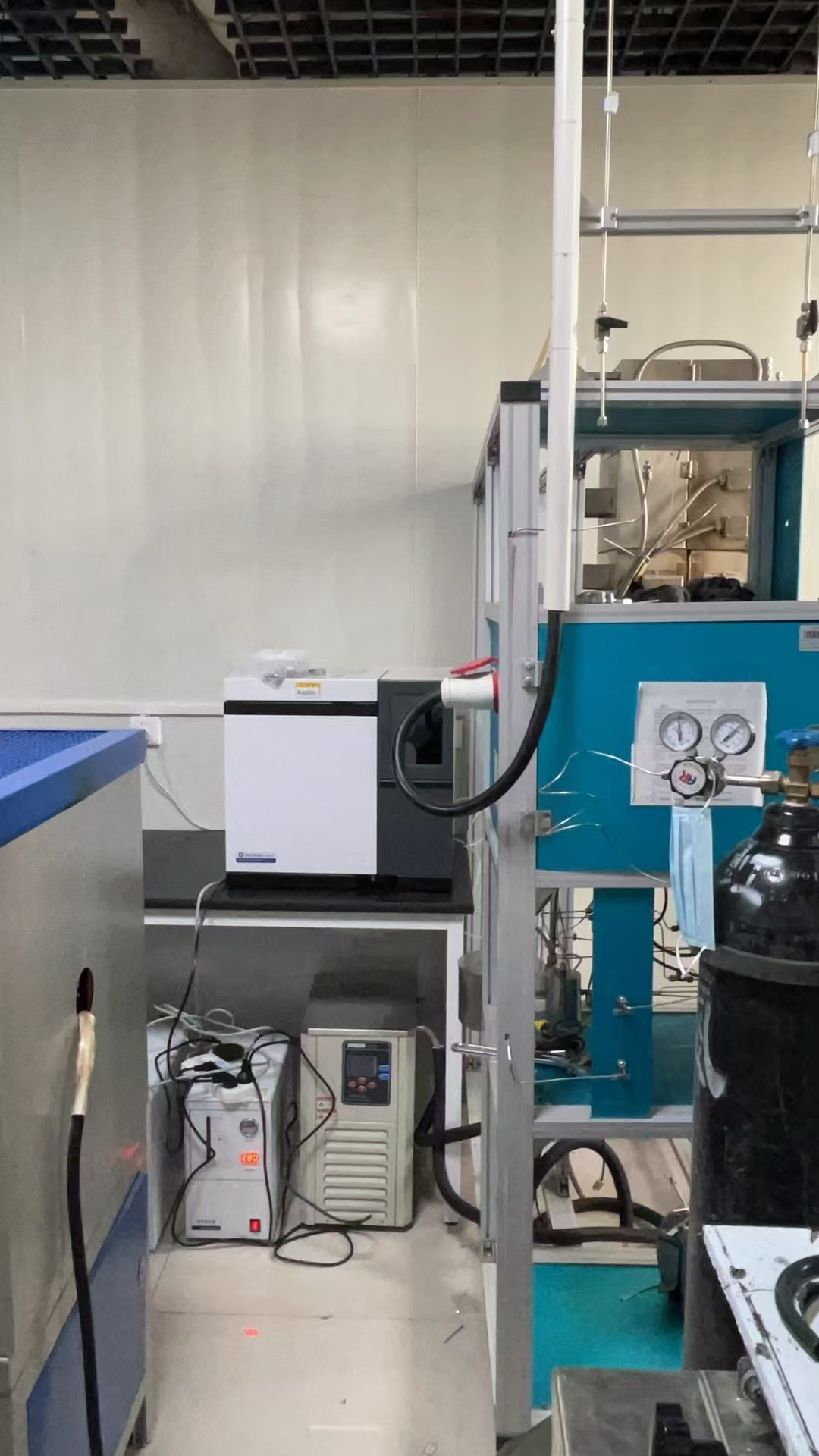 寧夏大學(xué)co2催化反應(yīng)氣相色譜儀.jpg